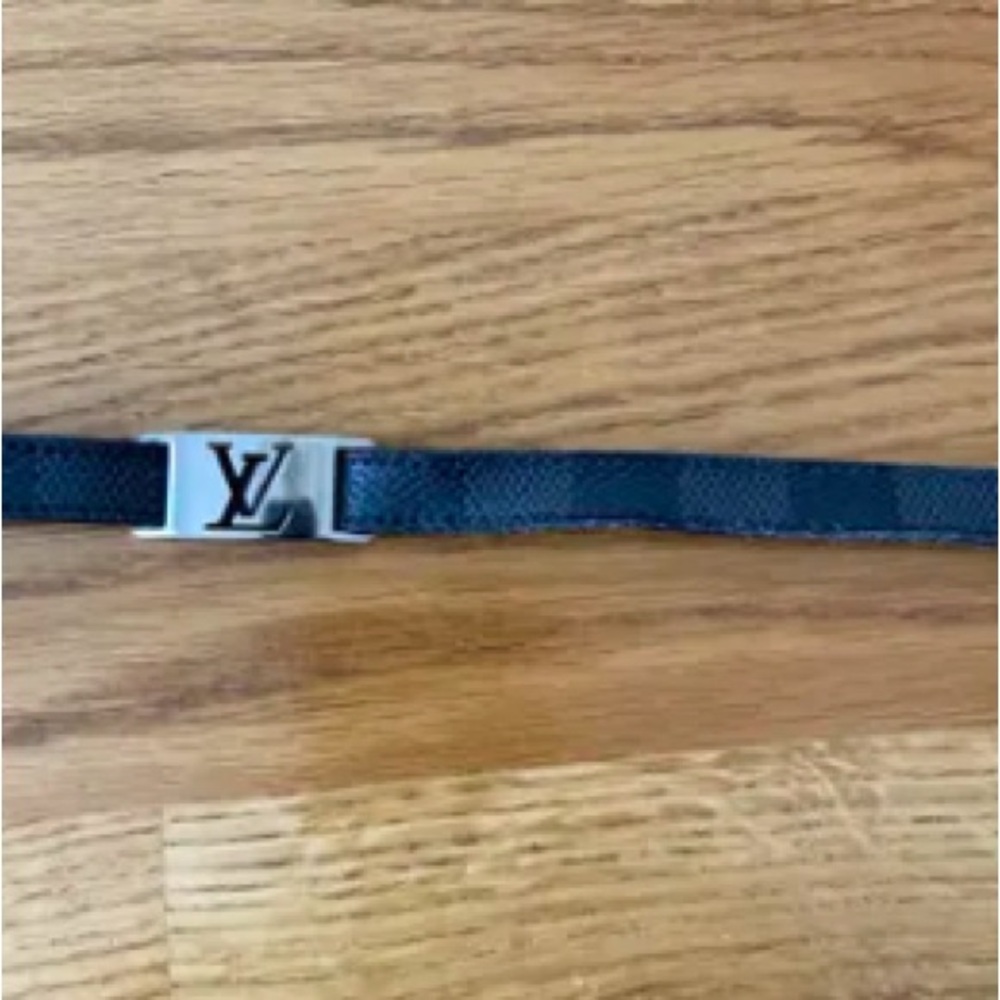 Louis Vuitton Black sign it bracelet - Picture 3 of 3